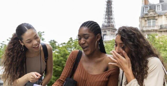 women traveling together france